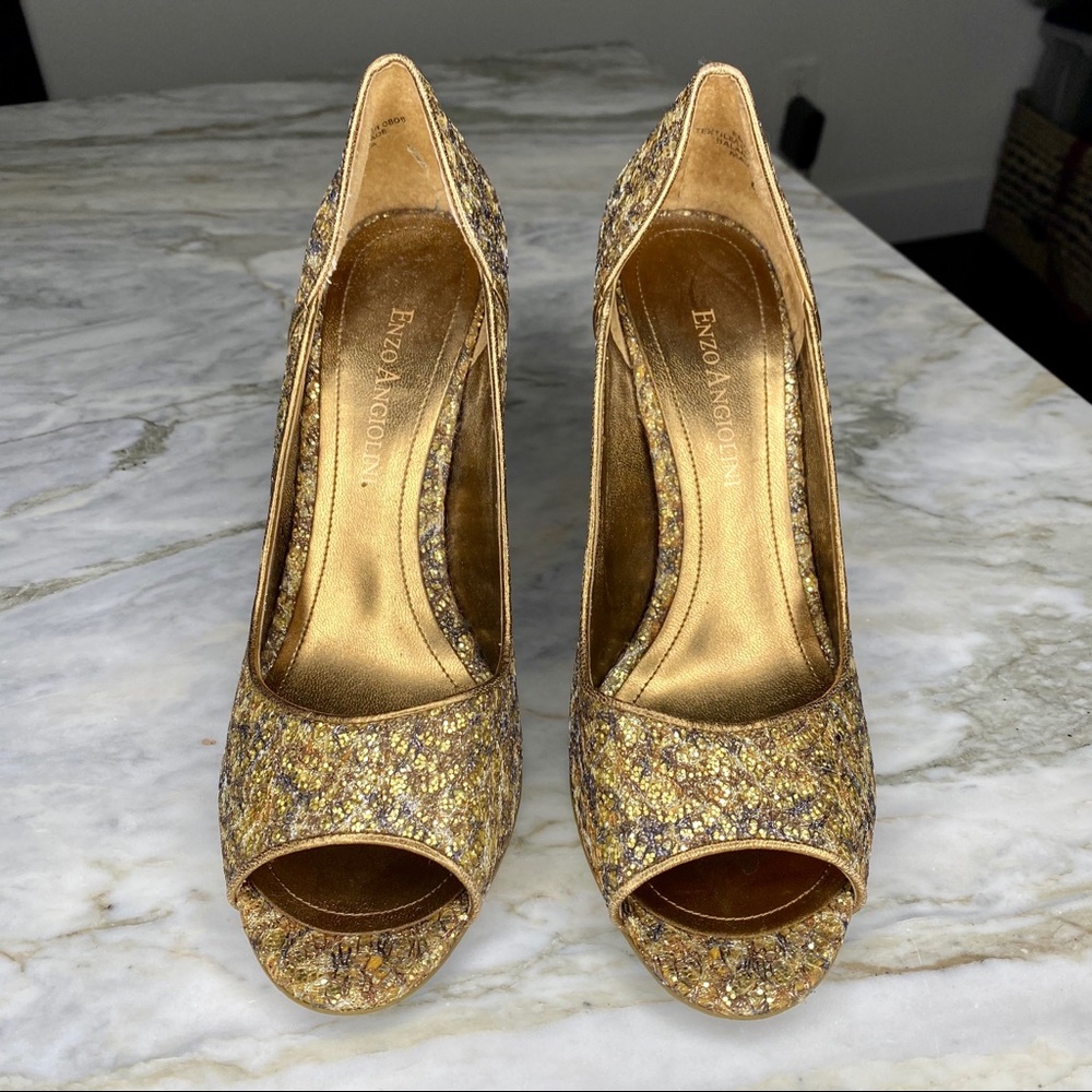 ENZO ANGIOLINI Gold Glitter Peep Toe Pumps Size 6